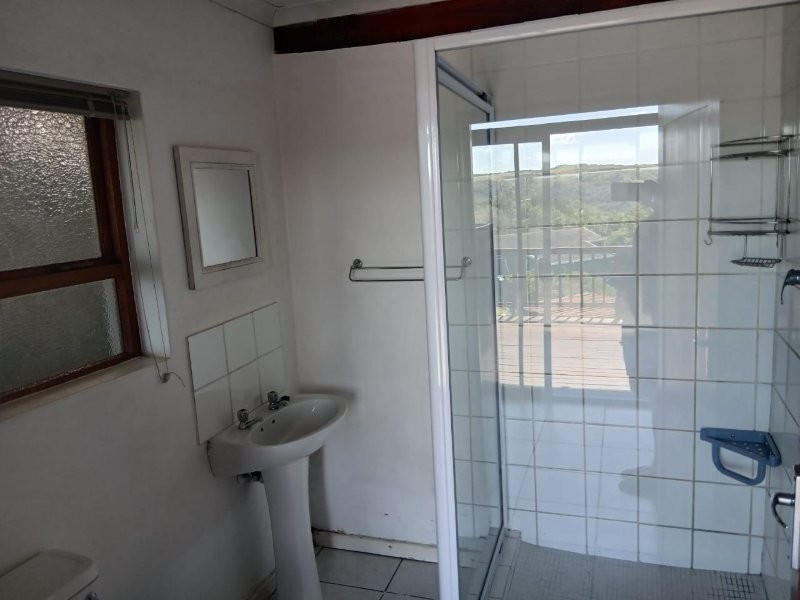 5 Bedroom Property for Sale in Morgans Bay Eastern Cape